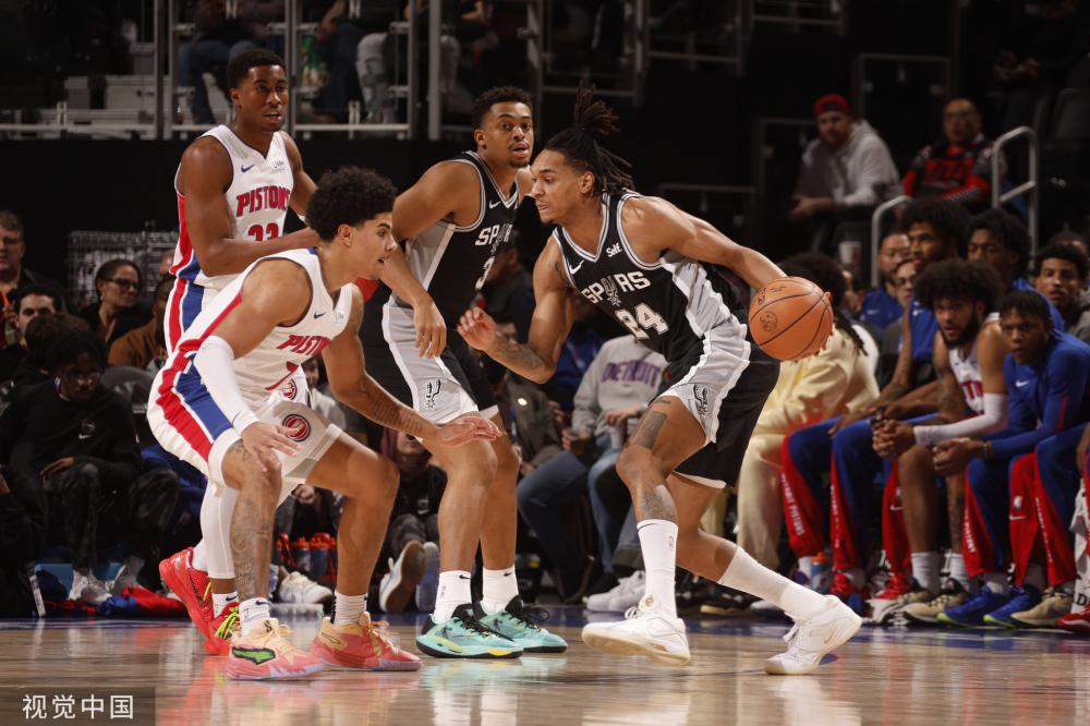 决赛上的一 决赛上的一