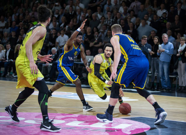 队与核心球 队与核心球