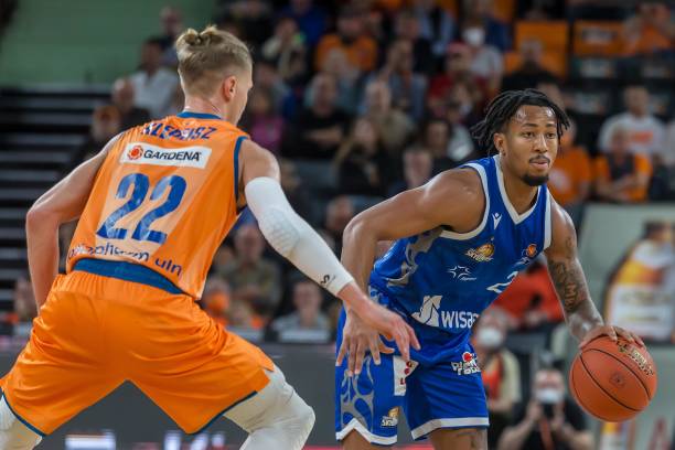 都显示出球 都显示出球